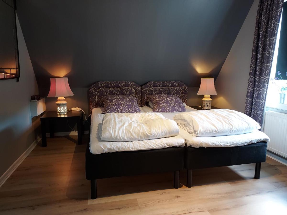 Aelgbergets Bed & Breakfast Ucklum ภายนอก รูปภาพ