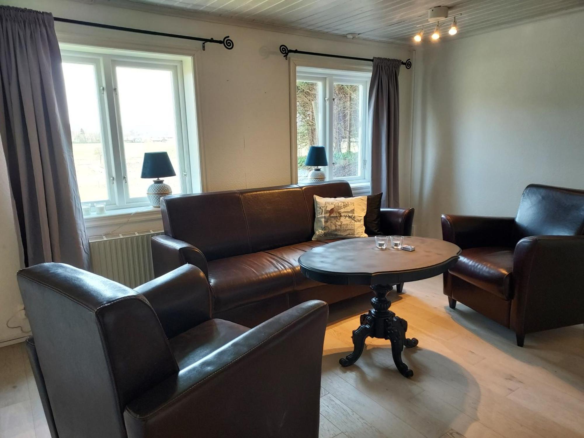 Aelgbergets Bed & Breakfast Ucklum ภายนอก รูปภาพ