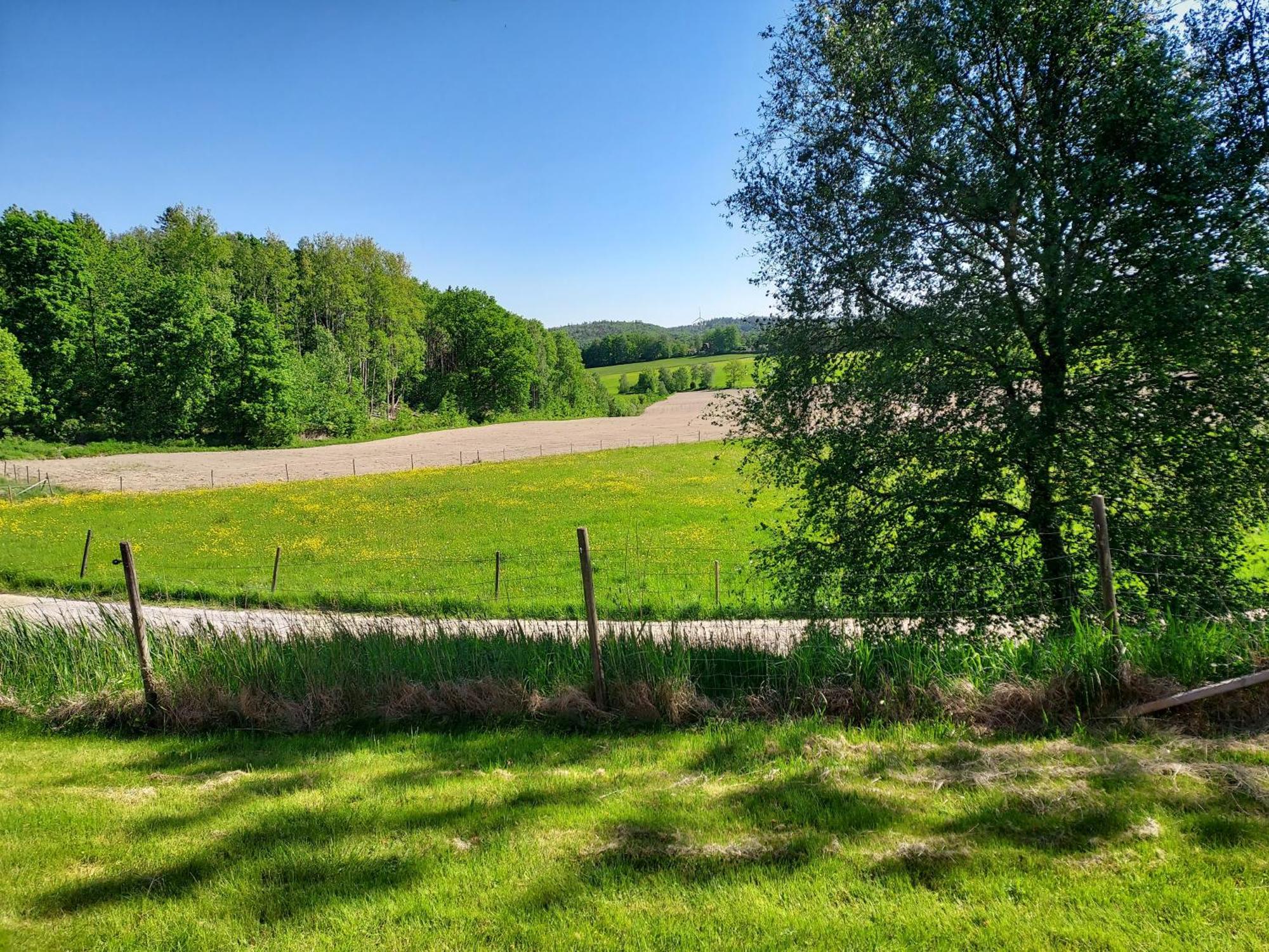Aelgbergets Bed & Breakfast Ucklum ภายนอก รูปภาพ